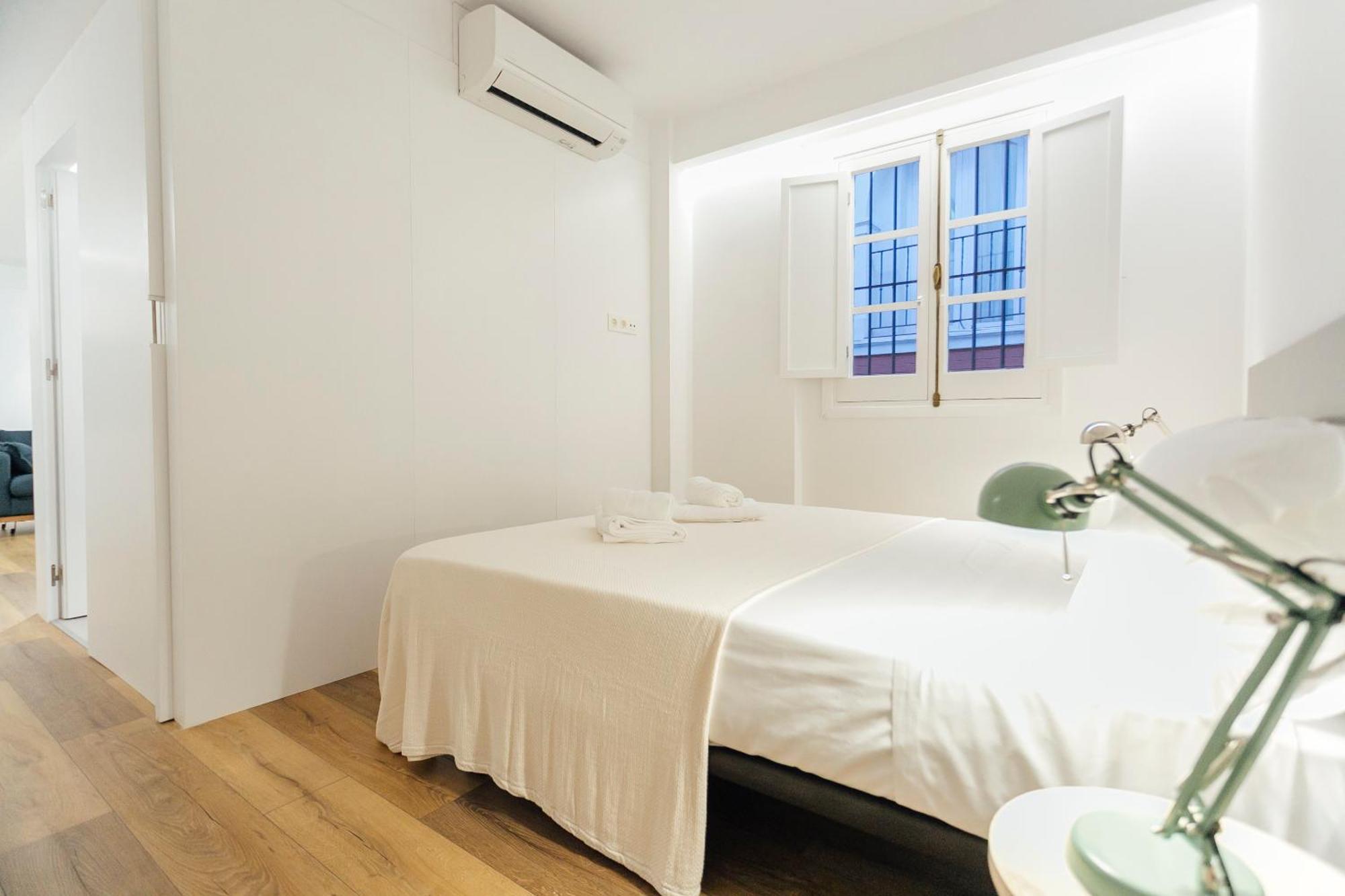 Decorated And Renovated- 2Bd 2Bth- Center Apartment Seville Ngoại thất bức ảnh