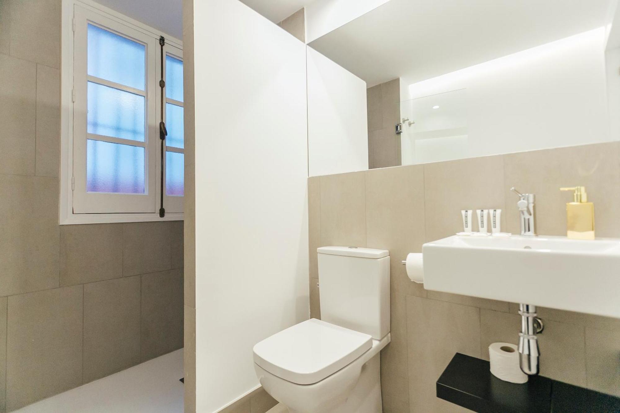 Decorated And Renovated- 2Bd 2Bth- Center Apartment Seville Ngoại thất bức ảnh